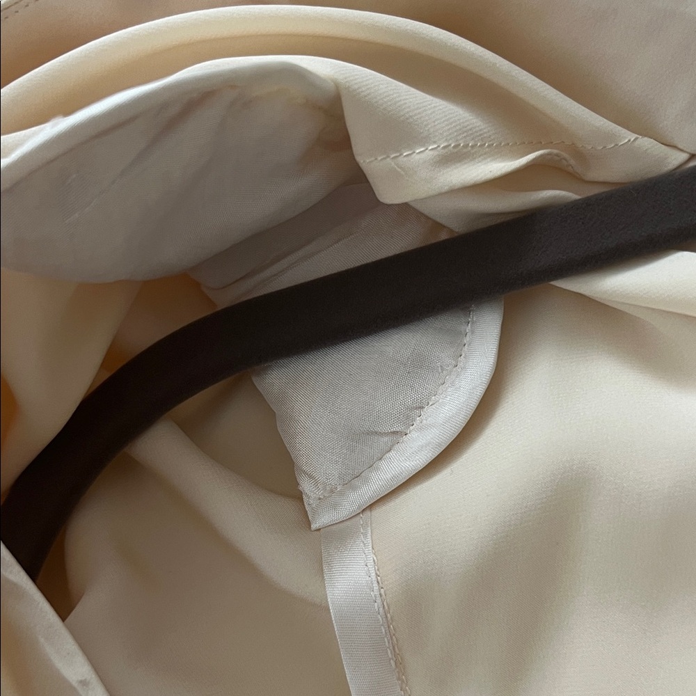 VINTAGE 70s Incinoo Cream Silk Satin Wrap Blouse L/S Retro Pointy Collar - Picture 8 of 16